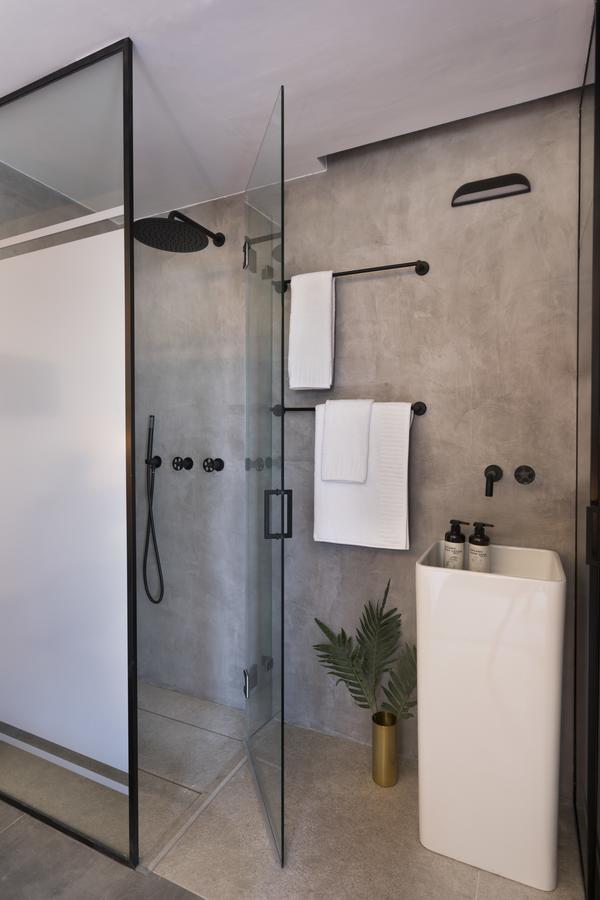 The Vera Tel Aviv Luaran gambar